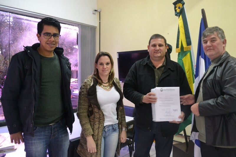 saldanha-marinho-entrega-pmsb-ao-comaja