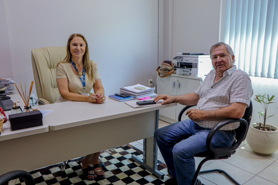 prefeito-de-jacuizinho-realiza-visita-institucional-a-sede-do-comaja